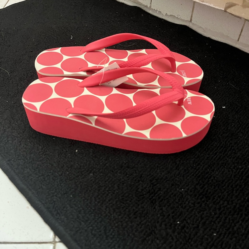 J.Crew Red Polka Dot Flip Flops - Picture 2 of 7